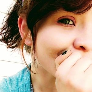 Meet your Posher, Khrystena